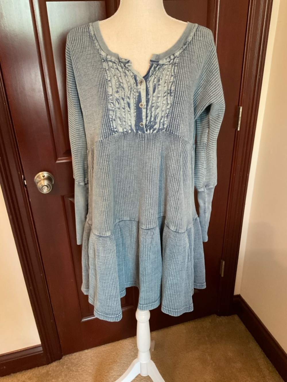 Free People Tunic. Sz. Medium - Picture 5 of 5